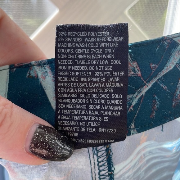 All In Motion Tropical Print UPF 50+ Hybrid Shorts - Picture 8 of 11